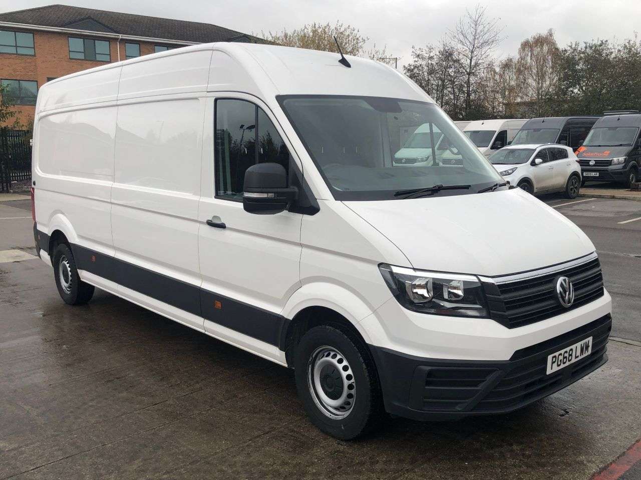 A 2019 VOLKSWAGEN CRAFTER CR35 TDI L H/R P/V TRENDLINE A 2019 VOLKSWAGEN CRAFTER CR35 TDI L H/R P/V TRENDLINE