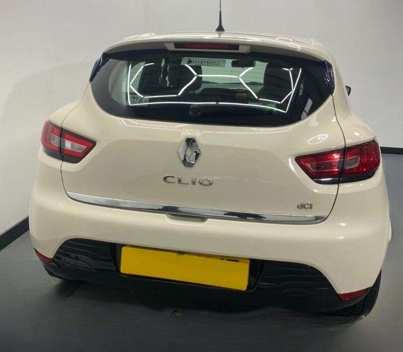 2015 RENAULT CLIO 2015 RENAULT CLIO