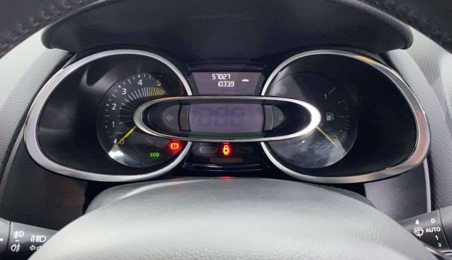 2015 RENAULT CLIO 2015 RENAULT CLIO