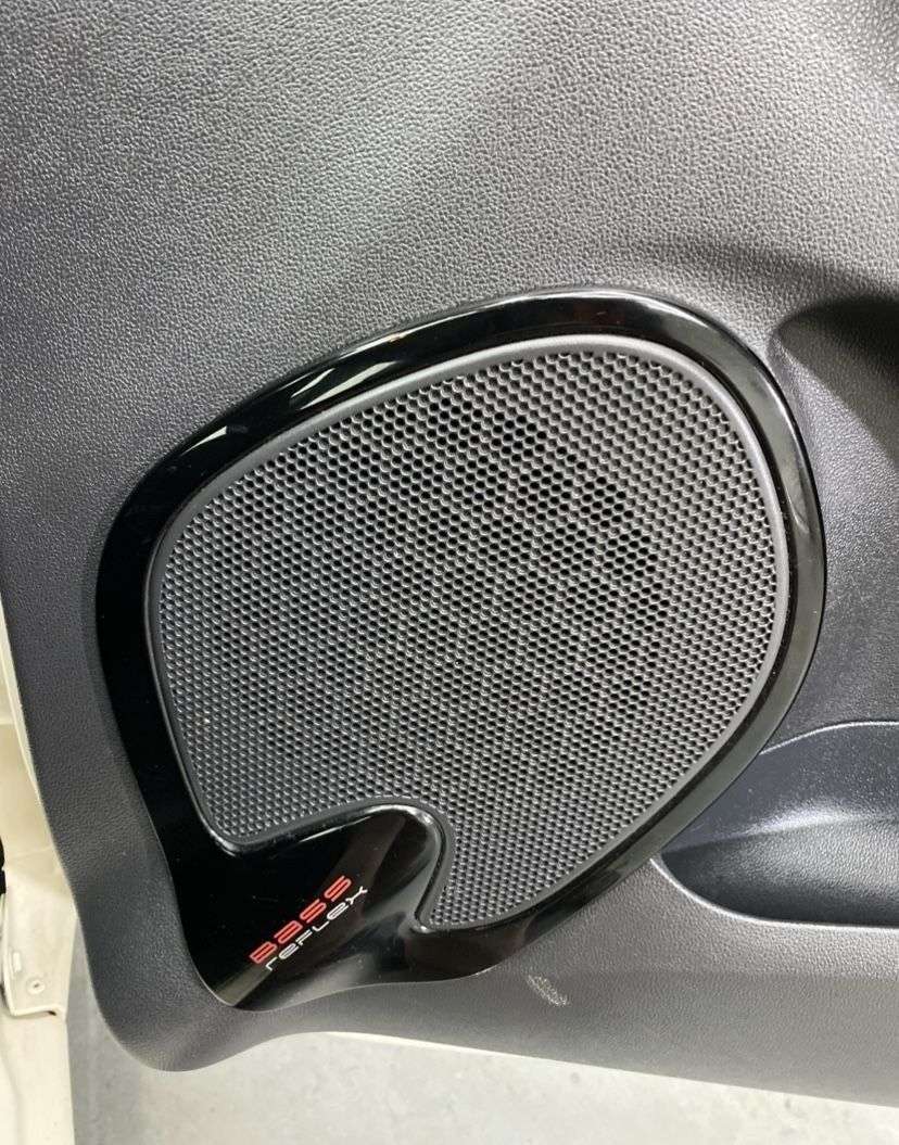 2015 RENAULT CLIO 2015 RENAULT CLIO