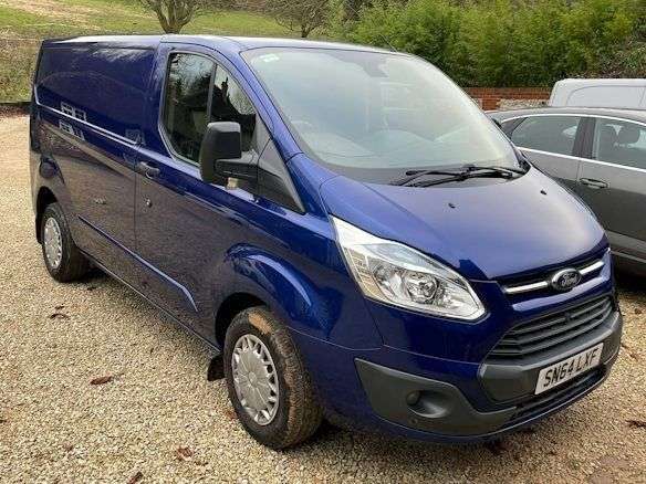 A 2014 FORD TRANSIT CUSTOM 270 TREND LR P/V A 2014 FORD TRANSIT CUSTOM 270 TREND LR P/V