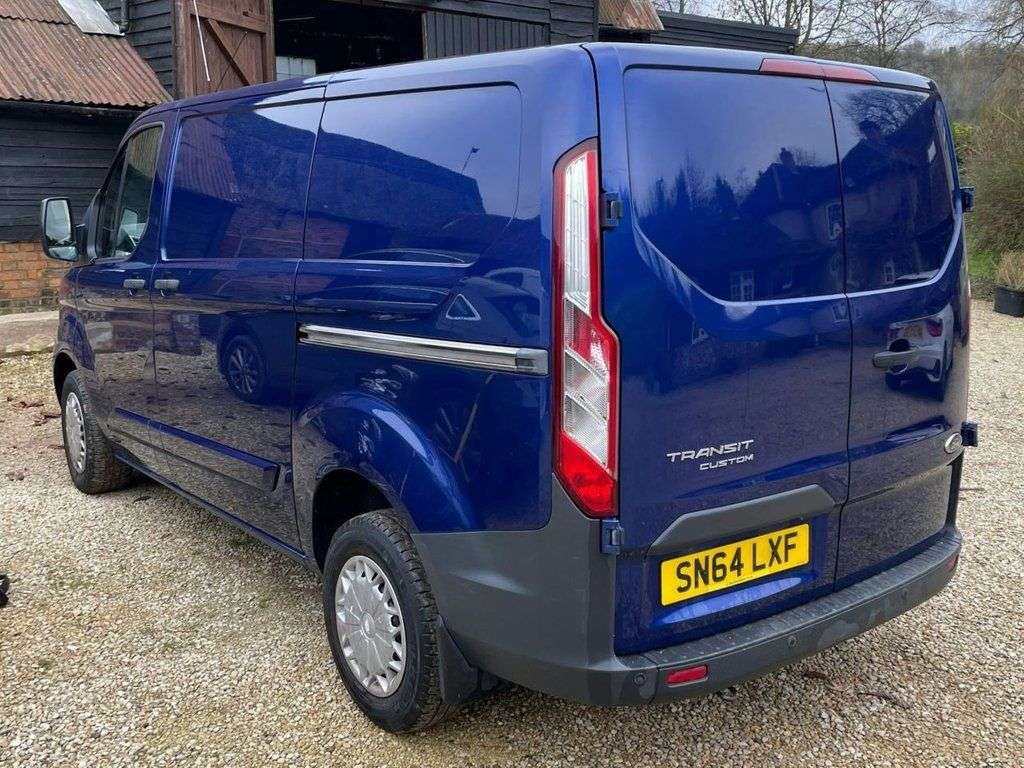 A 2014 FORD TRANSIT CUSTOM 270 TREND LR P/V A 2014 FORD TRANSIT CUSTOM 270 TREND LR P/V