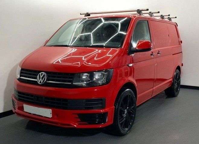 A 2019 VOLKSWAGEN TRANSPORTER T28 TDI P/V STARTLINE BMT A 2019 VOLKSWAGEN TRANSPORTER T28 TDI P/V STARTLINE BMT