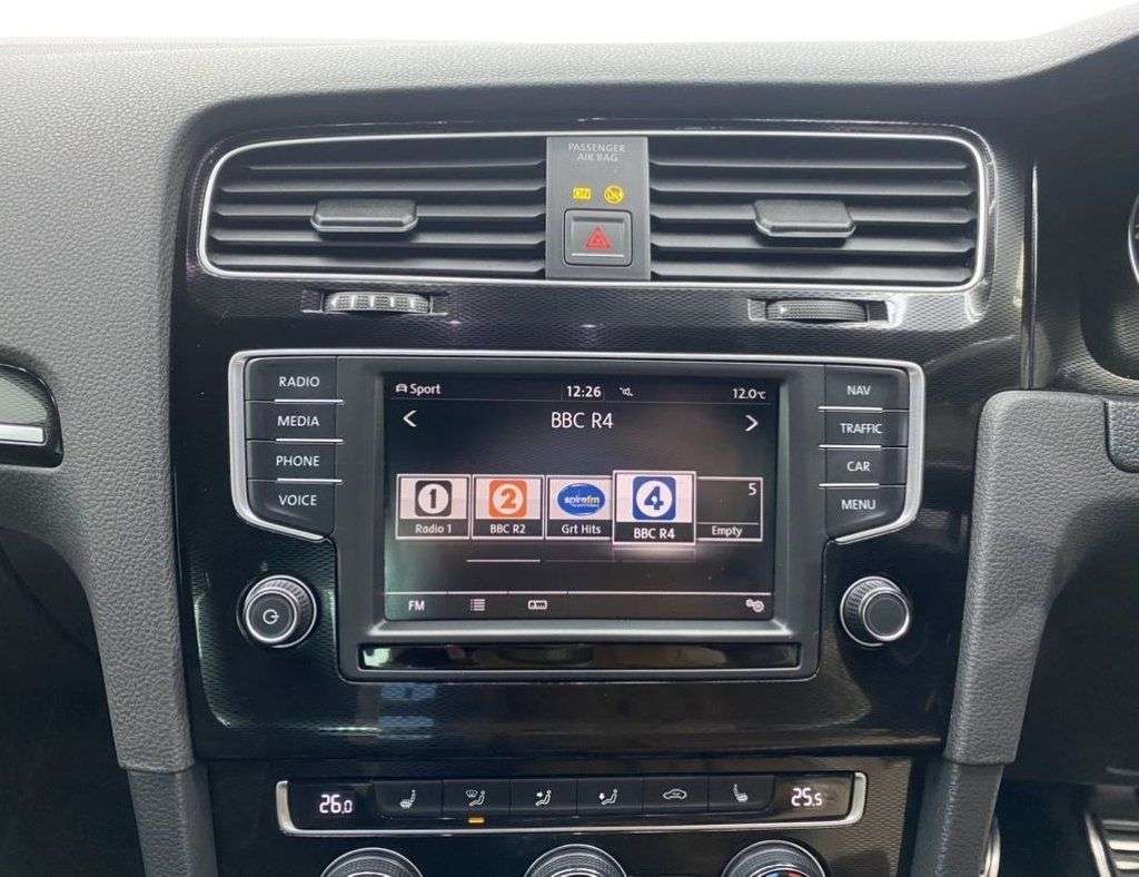 2016 VOLKSWAGEN GOLF 2016 VOLKSWAGEN GOLF