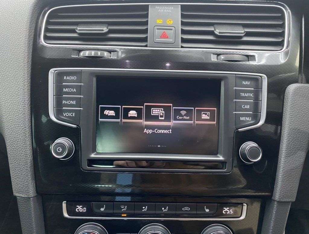 2016 VOLKSWAGEN GOLF 2016 VOLKSWAGEN GOLF