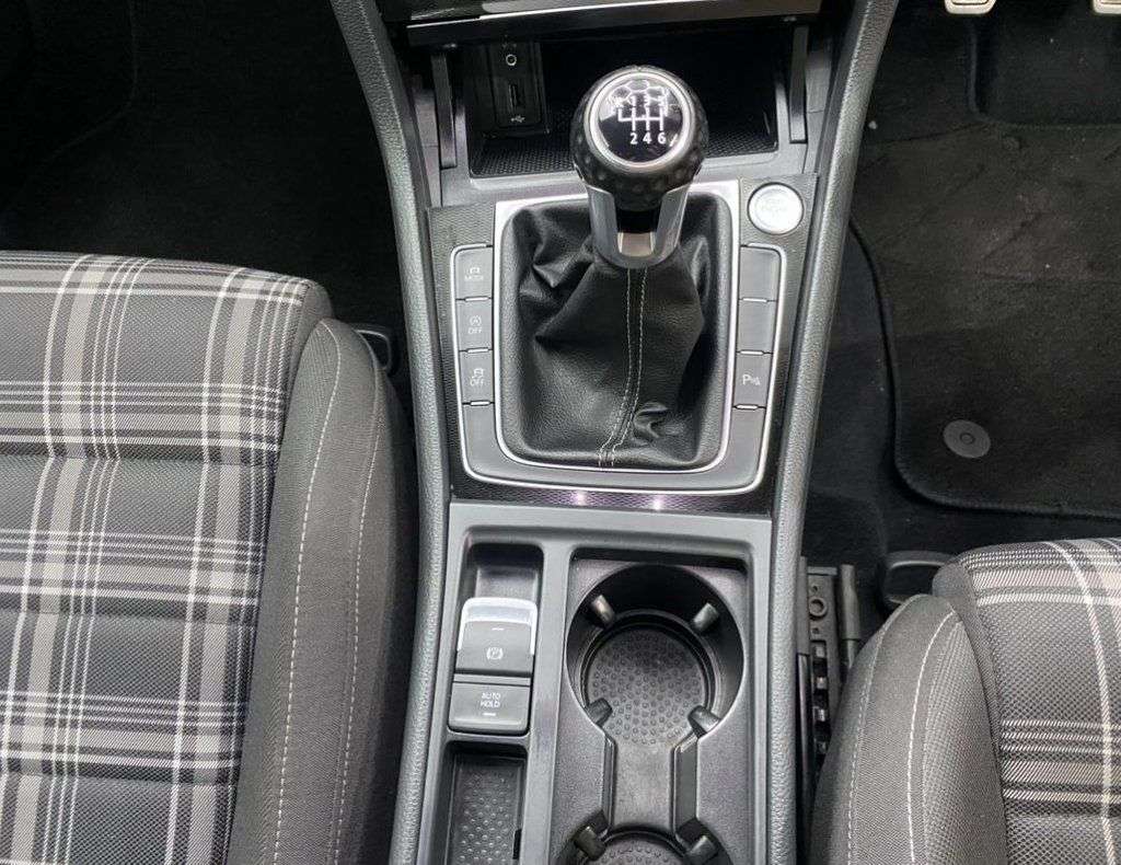 2016 VOLKSWAGEN GOLF 2016 VOLKSWAGEN GOLF