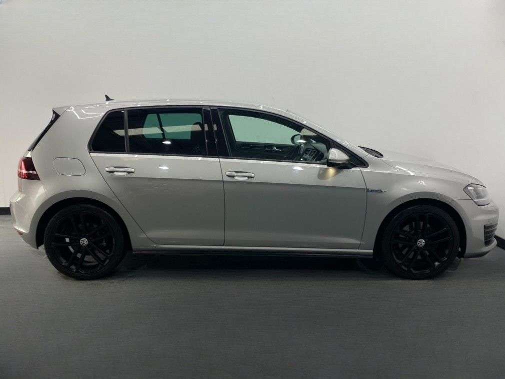 2016 VOLKSWAGEN GOLF 2016 VOLKSWAGEN GOLF