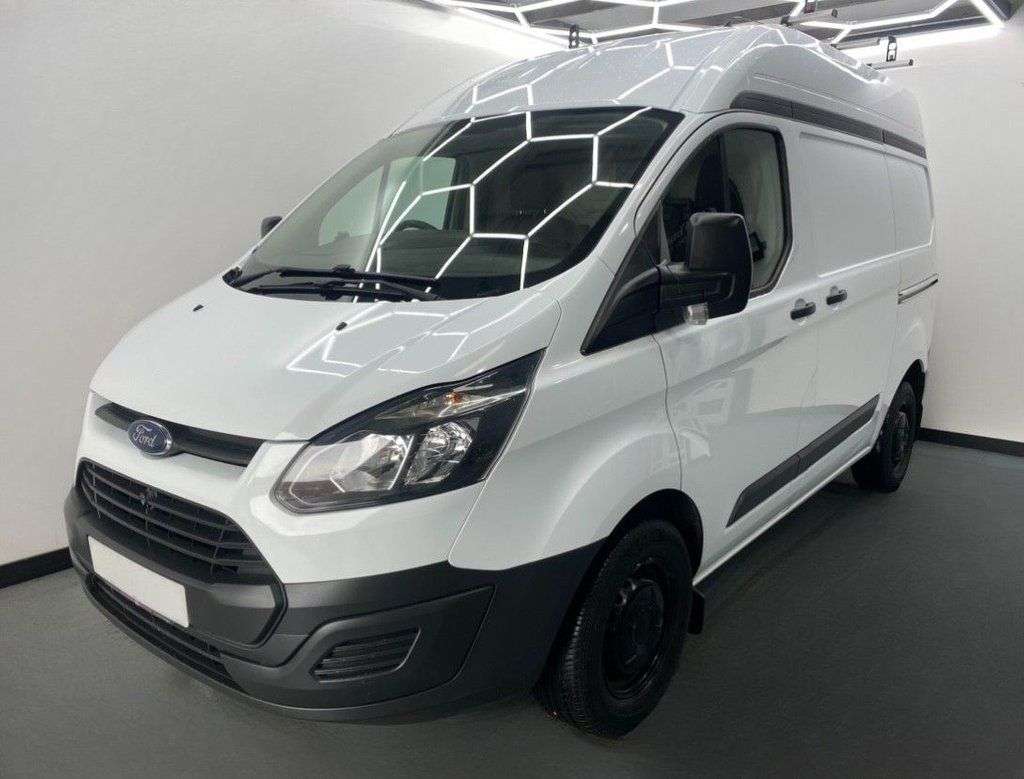 A 2014 FORD TRANSIT CUSTOM 270 LR P/V A 2014 FORD TRANSIT CUSTOM 270 LR P/V