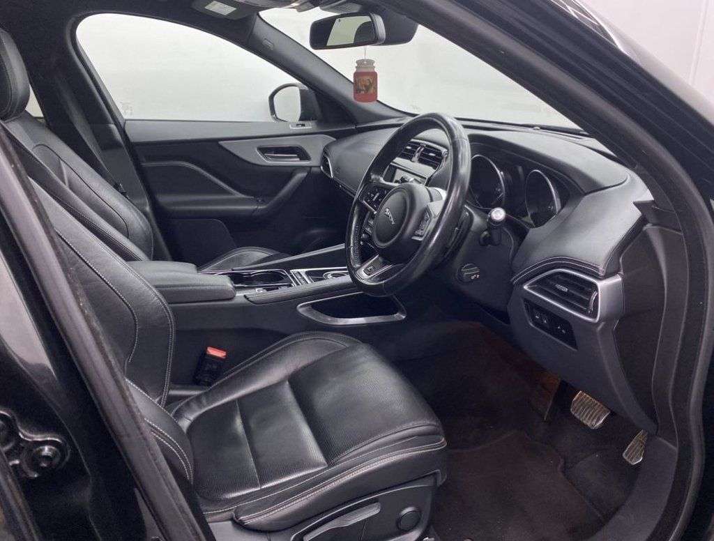 2016 JAGUAR F-PACE 2016 JAGUAR F-PACE