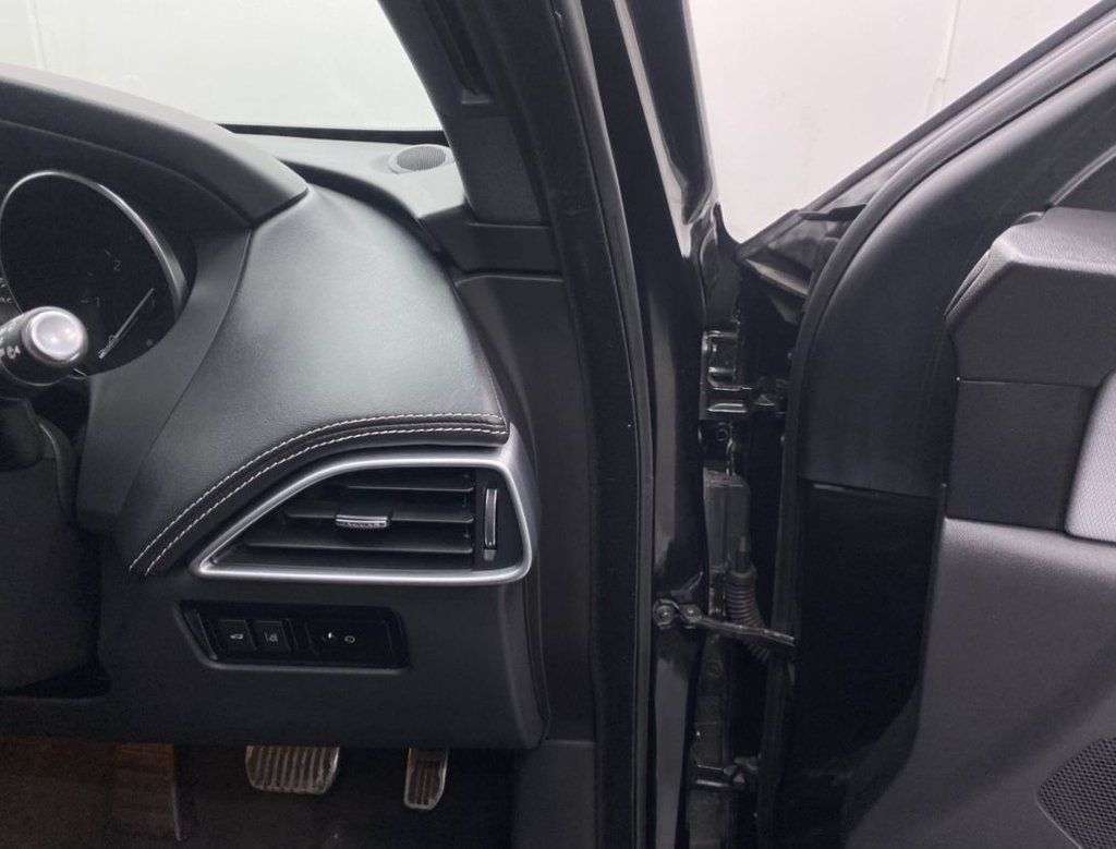 2016 JAGUAR F-PACE 2016 JAGUAR F-PACE