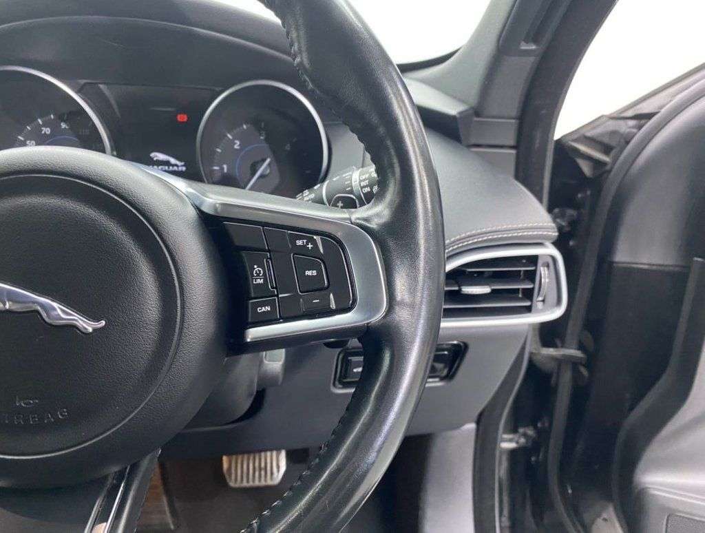 2016 JAGUAR F-PACE 2016 JAGUAR F-PACE