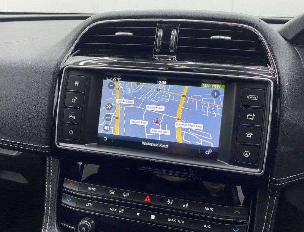 2016 JAGUAR F-PACE 2016 JAGUAR F-PACE