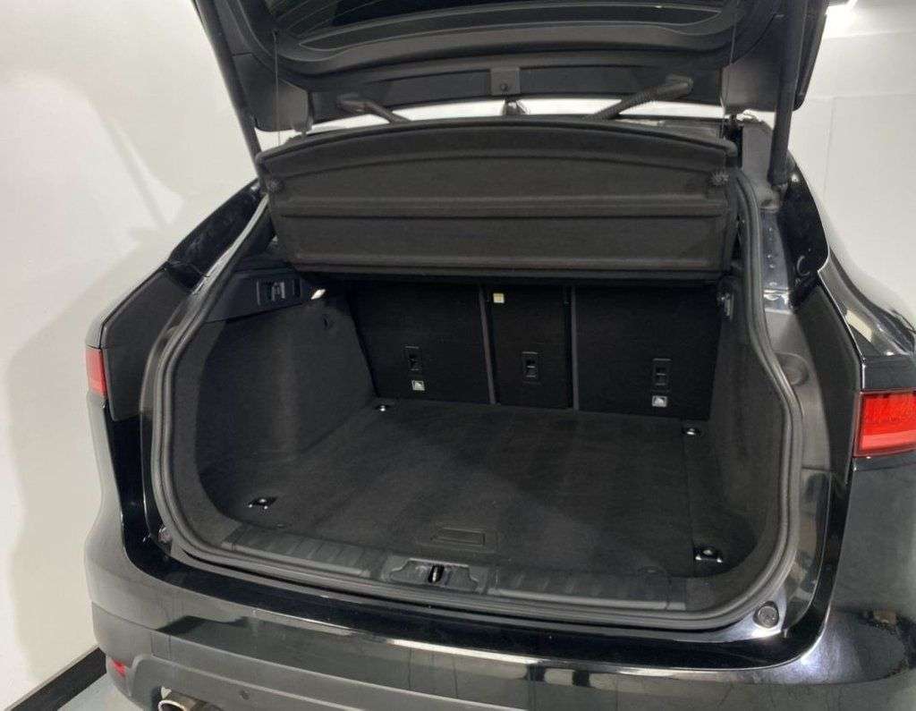 2016 JAGUAR F-PACE 2016 JAGUAR F-PACE