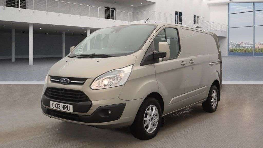 A 2013 FORD TRANSIT CUSTOM 270 LIMITED LR P/V A 2013 FORD TRANSIT CUSTOM 270 LIMITED LR P/V