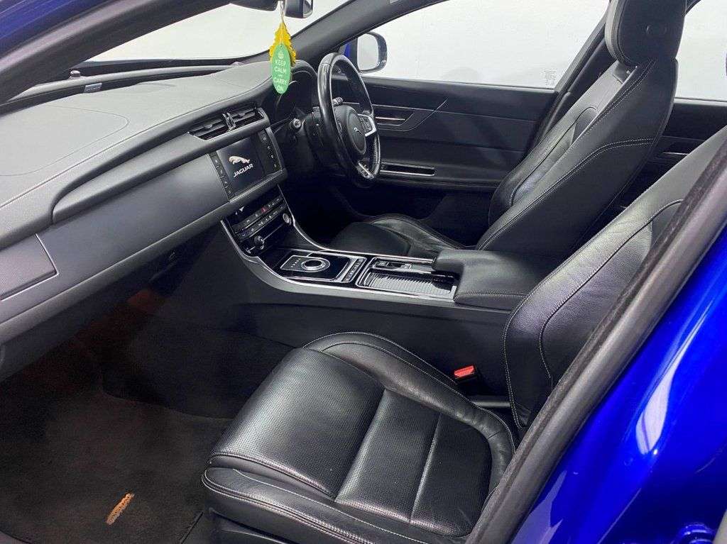 2016 JAGUAR XF 2016 JAGUAR XF