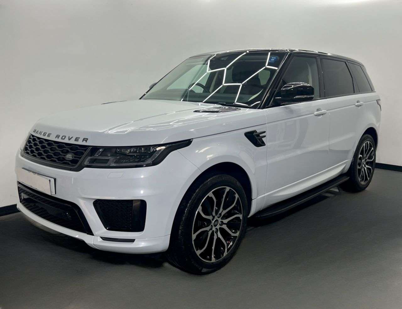 A 2019 LAND ROVER RANGE ROVER SPORT SDV6 HSE DYNAMIC A 2019 LAND ROVER RANGE ROVER SPORT SDV6 HSE DYNAMIC
