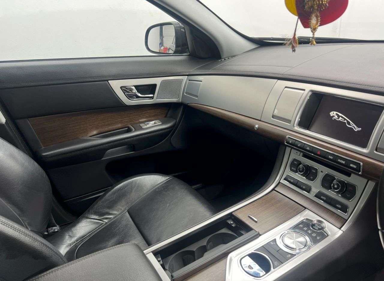 2013 JAGUAR XF 2013 JAGUAR XF