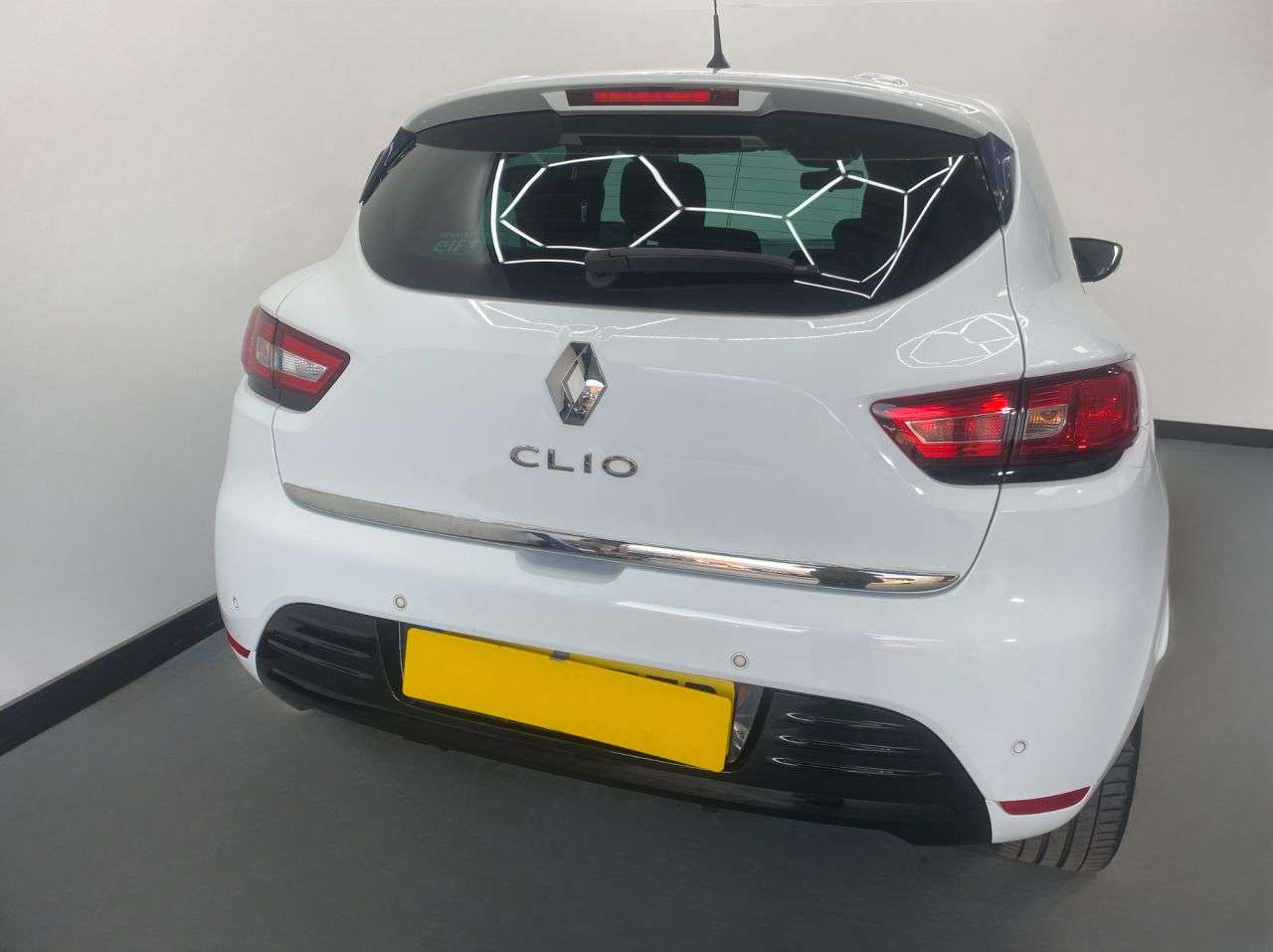 2018 RENAULT CLIO 2018 RENAULT CLIO