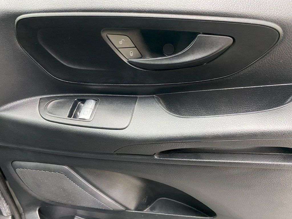 2017 MERCEDES VITO 2017 MERCEDES VITO