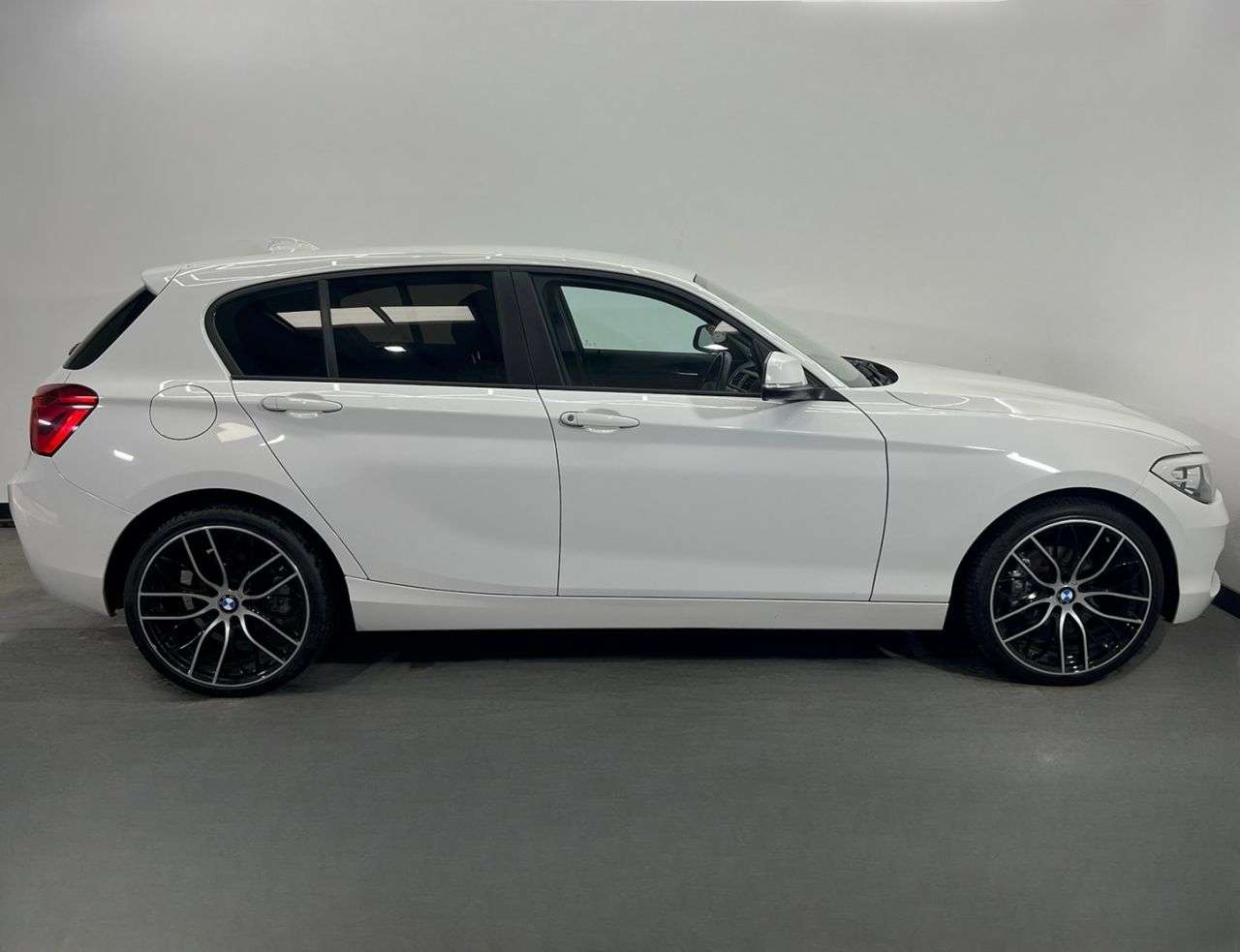 2016 BMW 1 SERIES 2016 BMW 1 SERIES