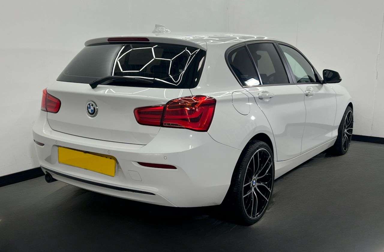 A 2016 BMW 1 SERIES 116D SPORT A 2016 BMW 1 SERIES 116D SPORT