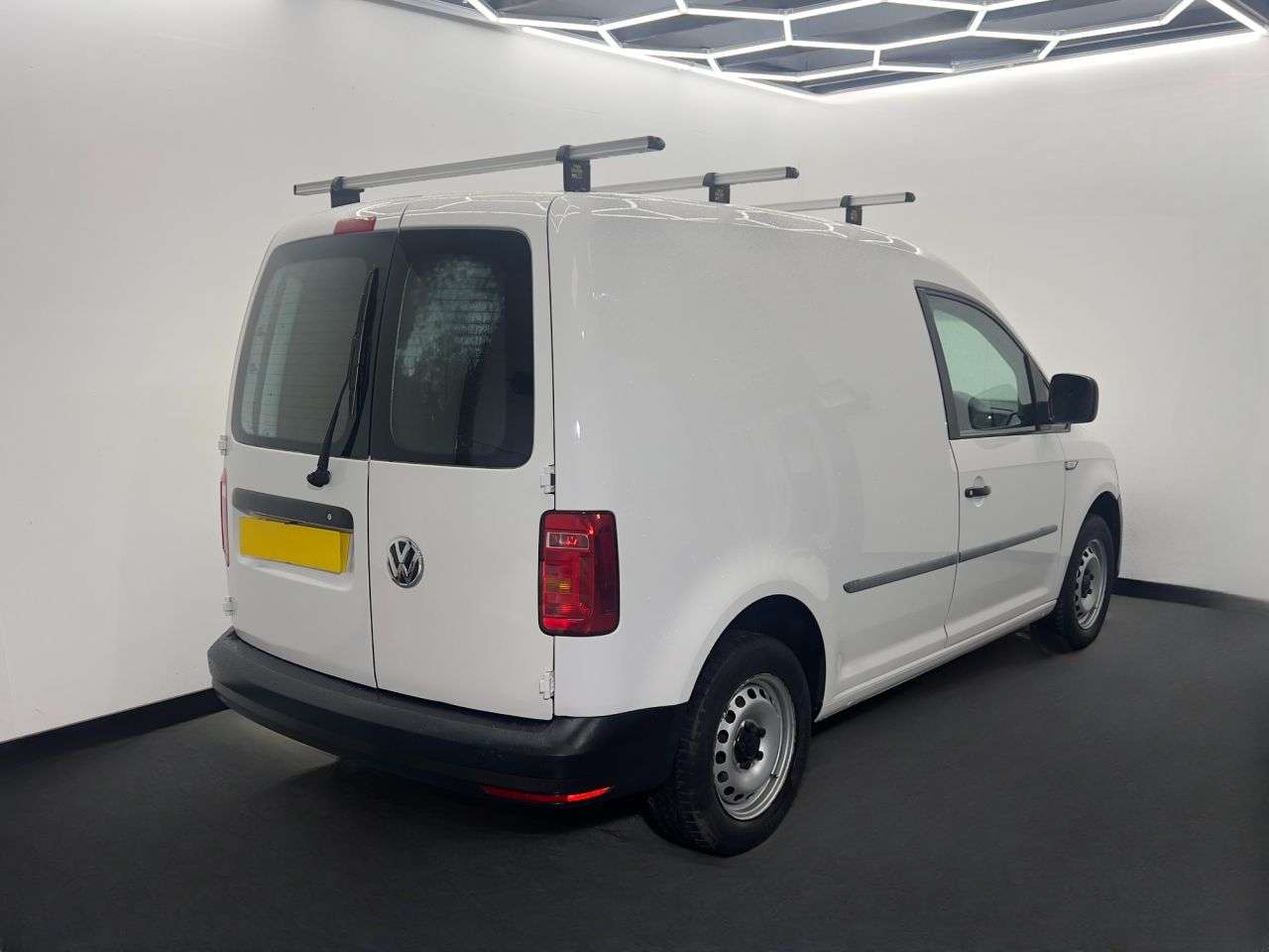 A 2017 VOLKSWAGEN CADDY C20 TDI STARTLINE A 2017 VOLKSWAGEN CADDY C20 TDI STARTLINE