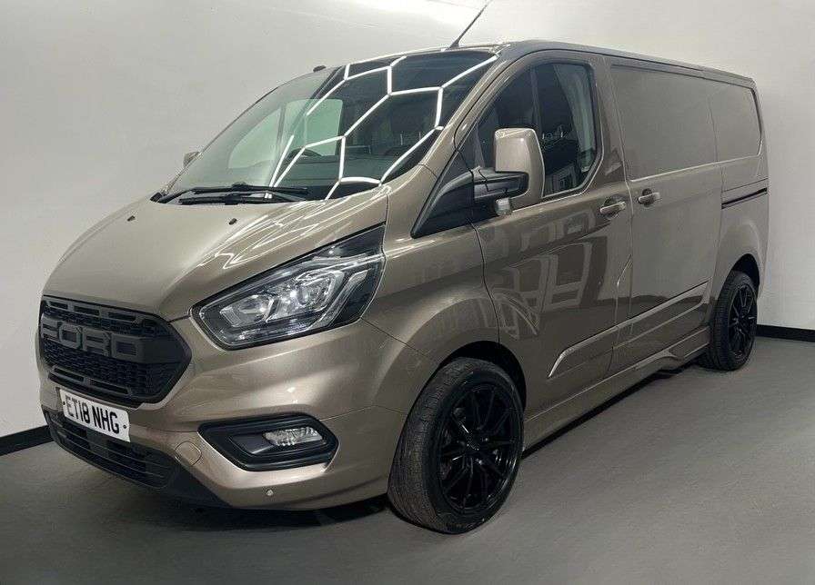 A 2018 FORD TRANSIT CUSTOM 300 LIMITED P/V L1 H1 A 2018 FORD TRANSIT CUSTOM 300 LIMITED P/V L1 H1