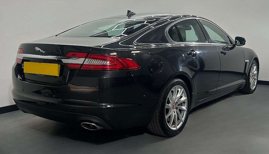 2014 JAGUAR XF 2014 JAGUAR XF
