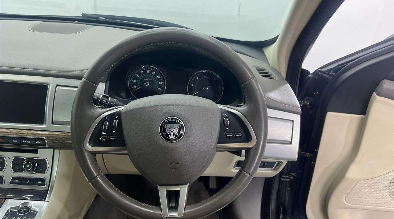 2014 JAGUAR XF 2014 JAGUAR XF