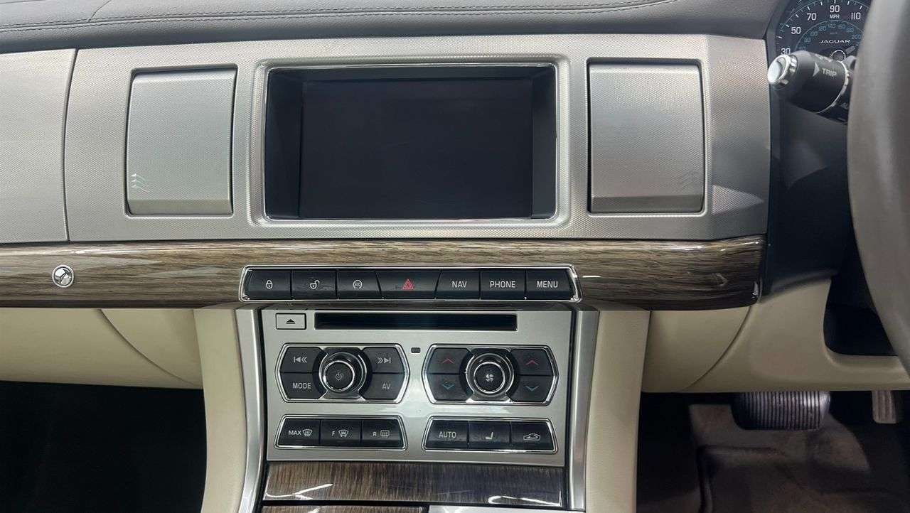 2014 JAGUAR XF 2014 JAGUAR XF