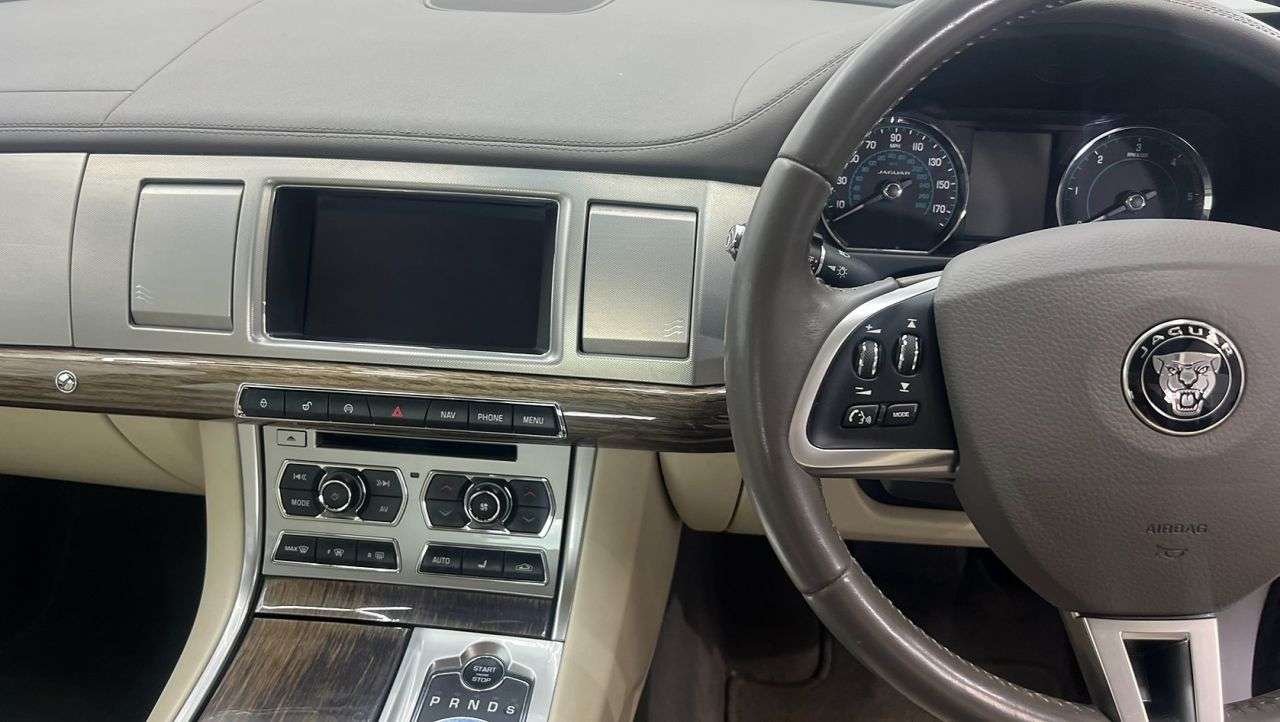 2014 JAGUAR XF 2014 JAGUAR XF