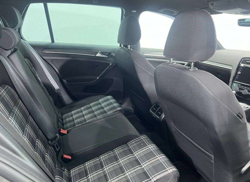 2017 VOLKSWAGEN GOLF 2017 VOLKSWAGEN GOLF