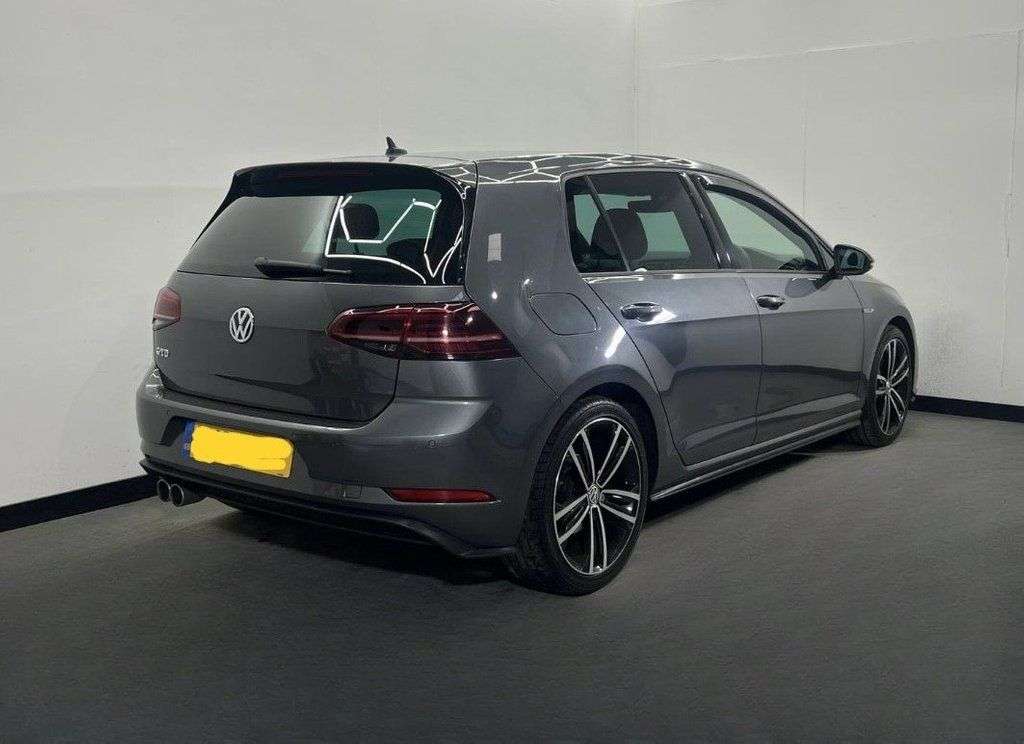 2017 VOLKSWAGEN GOLF 2017 VOLKSWAGEN GOLF