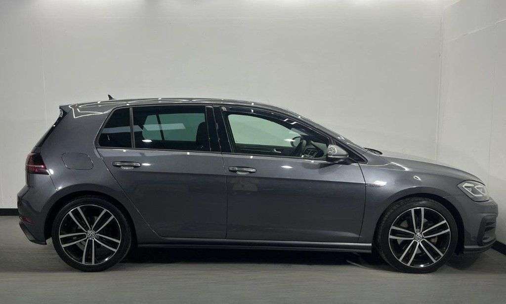 2017 VOLKSWAGEN GOLF 2017 VOLKSWAGEN GOLF