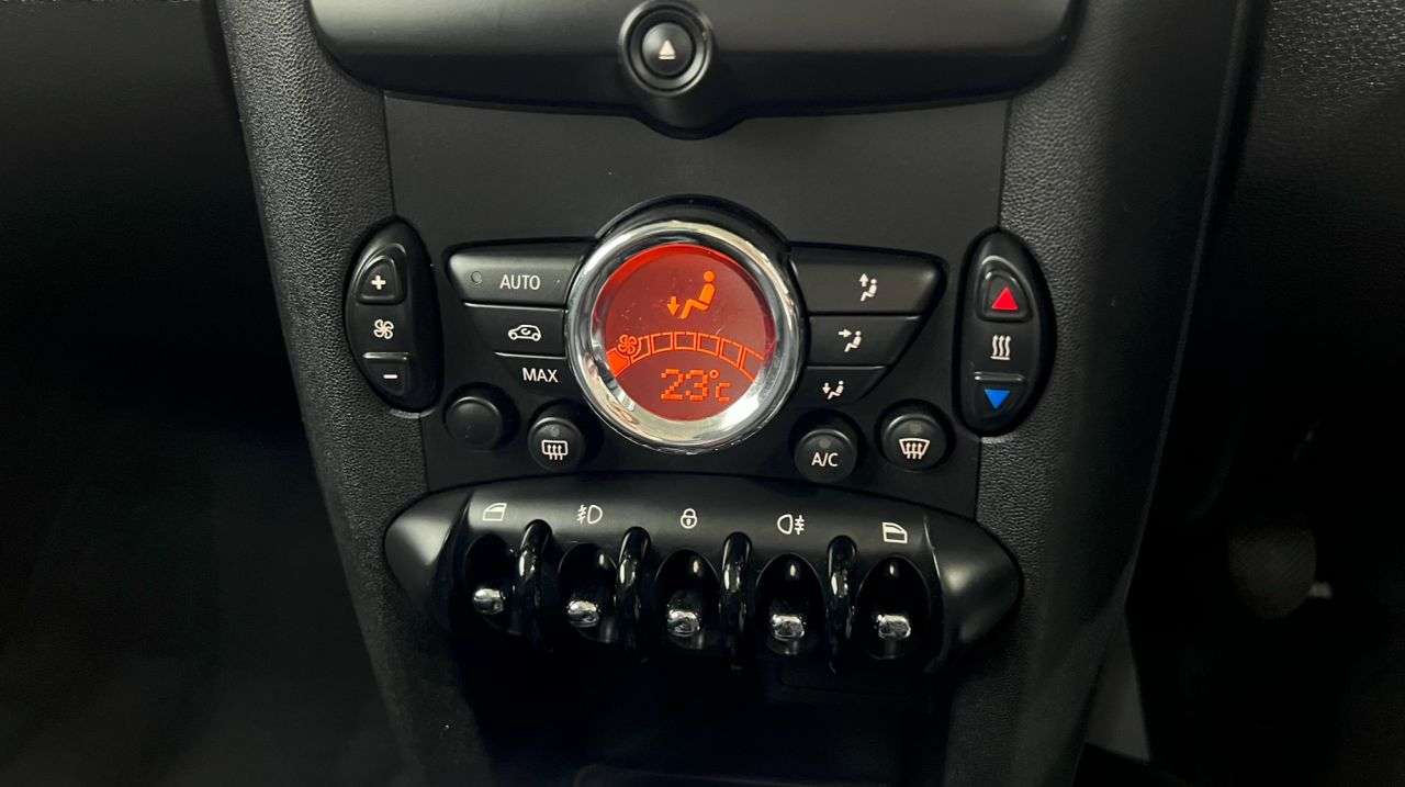 2014 MINI CLUBMAN 2014 MINI CLUBMAN