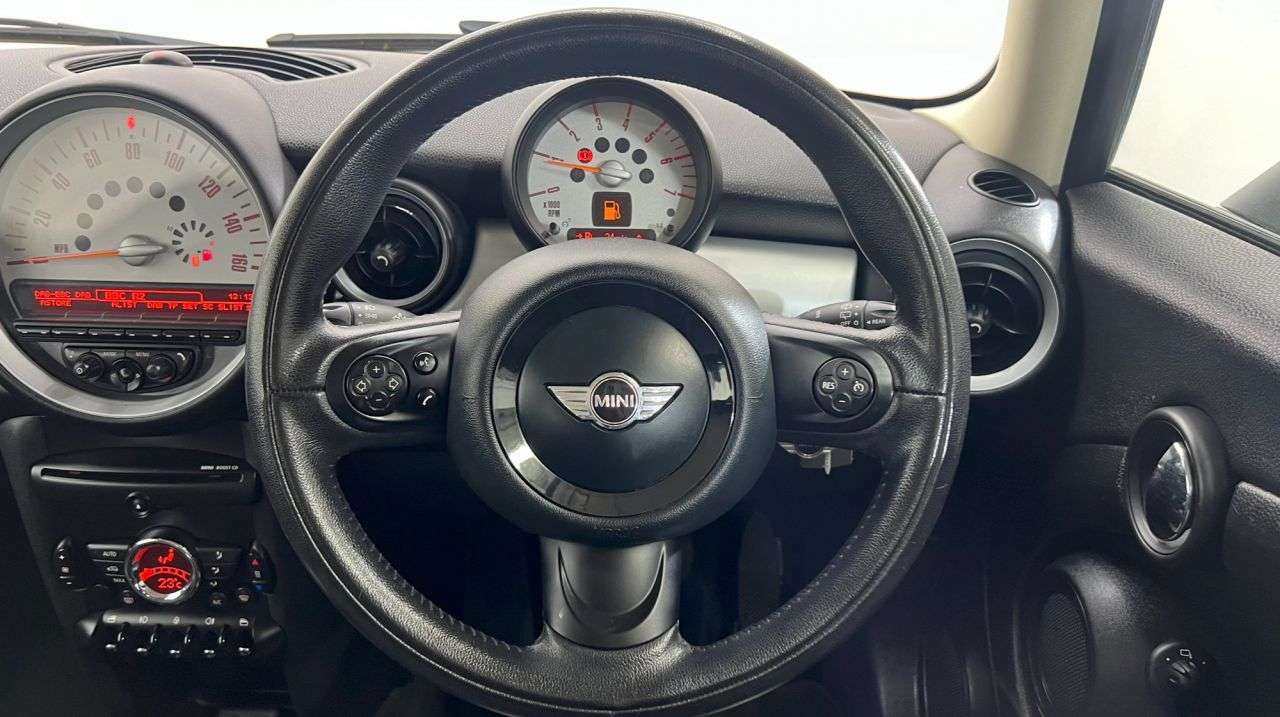 2014 MINI CLUBMAN 2014 MINI CLUBMAN