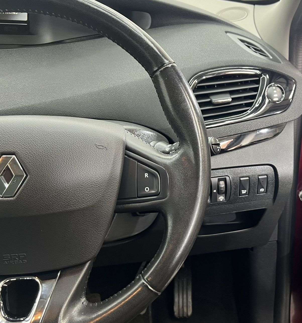 2015 RENAULT SCENIC 2015 RENAULT SCENIC