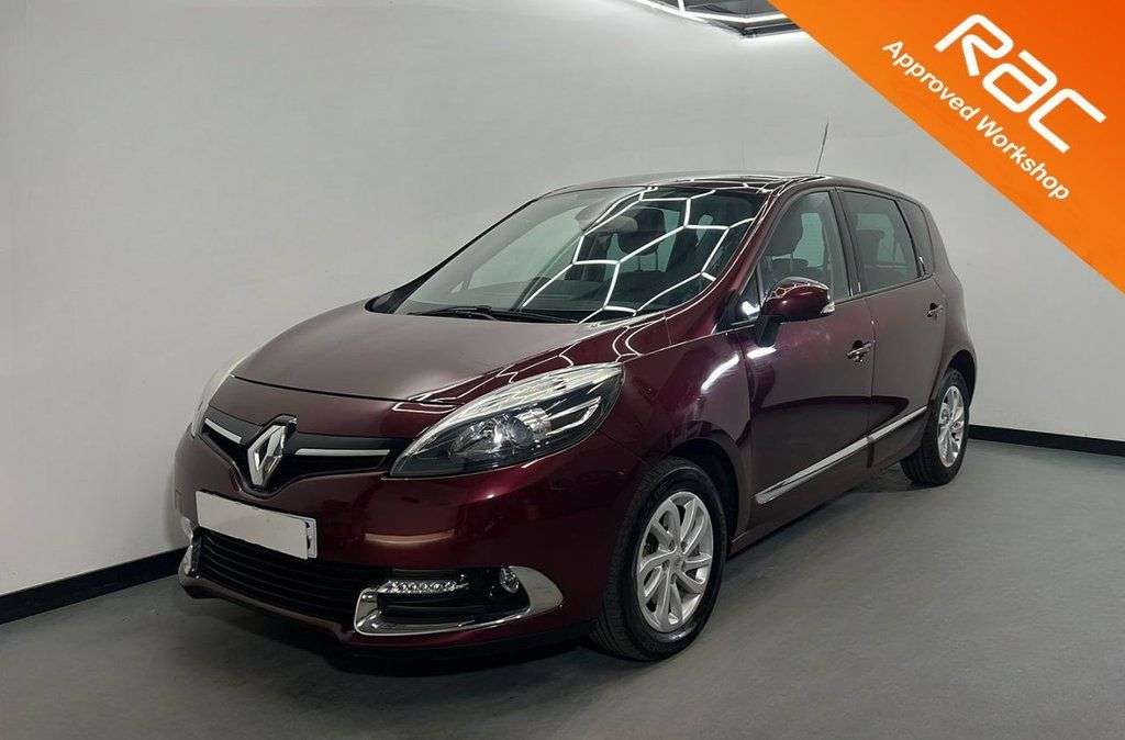 Check out this Renault Scenic 2015 Diesel Manual