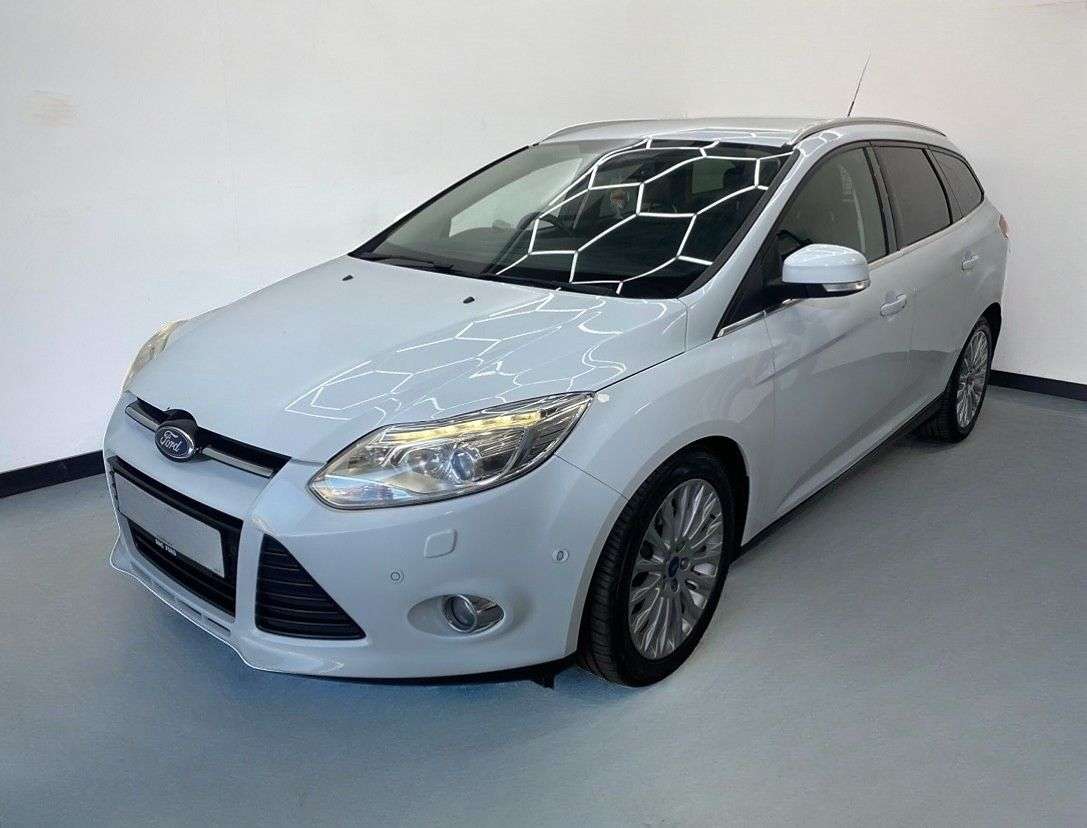 A 2012 FORD FOCUS 2.0 TITANIUM X TDCI 5d 161 BHP A 2012 FORD FOCUS 2.0 TITANIUM X TDCI 5d 161 BHP