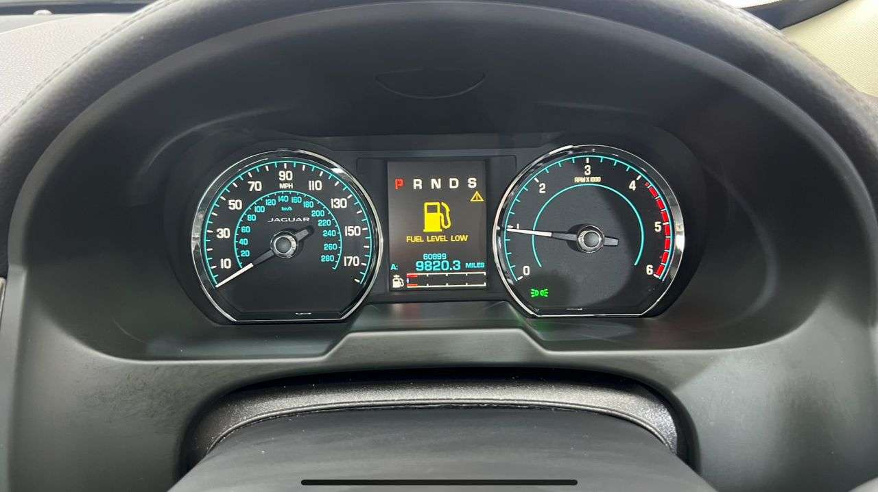 2014 JAGUAR XF 2014 JAGUAR XF