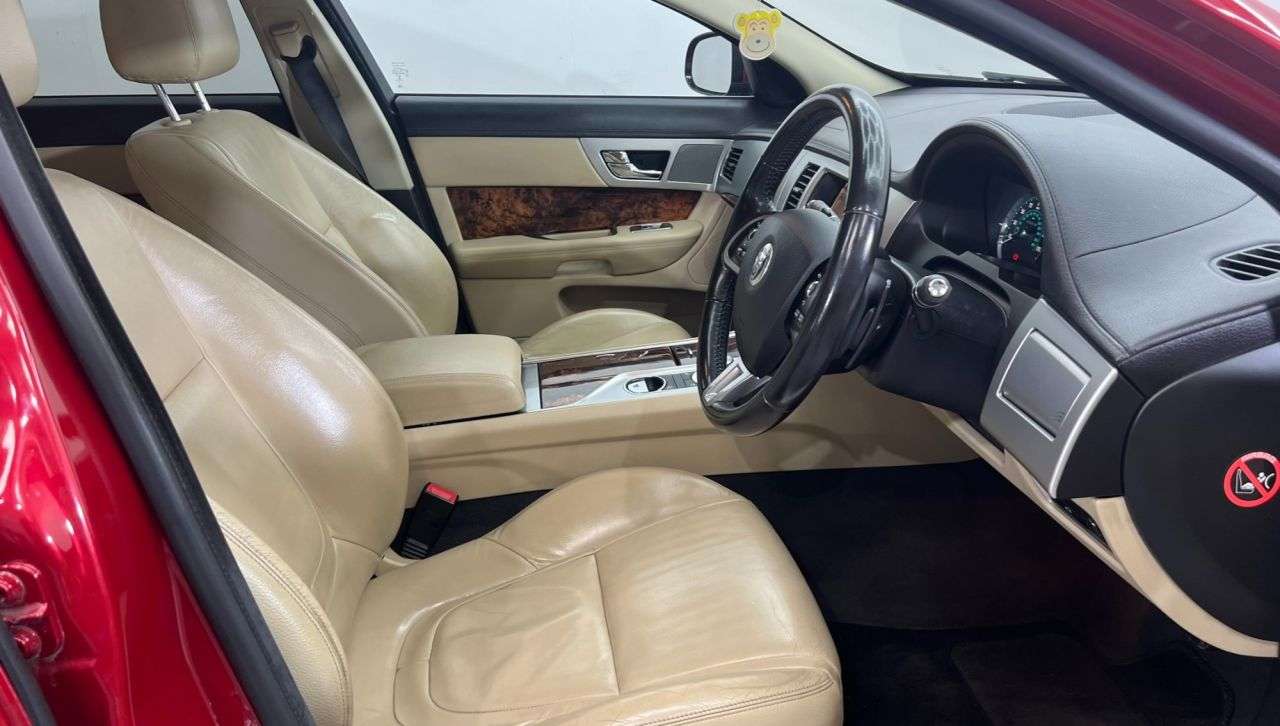 2013 JAGUAR XF 2013 JAGUAR XF
