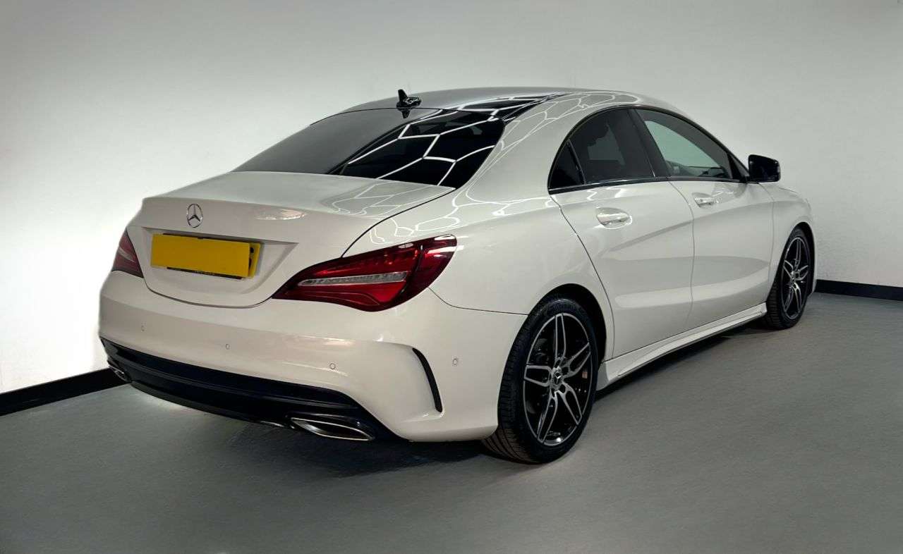 A 2017 MERCEDES-BENZ CLA 2.1 CLA 220 D AMG LINE 4d 174 BHP A 2017 MERCEDES-BENZ CLA 2.1 CLA 220 D AMG LINE 4d 174 BHP