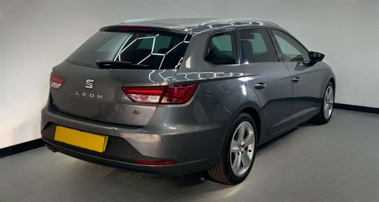 A 2015 SEAT LEON 2.0 TDI FR TECHNOLOGY 5d 150 BHP A 2015 SEAT LEON 2.0 TDI FR TECHNOLOGY 5d 150 BHP