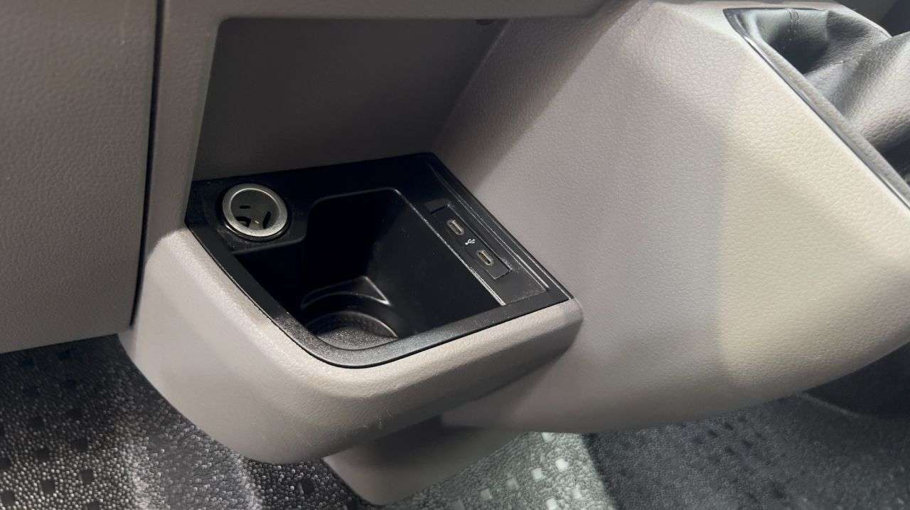 null VOLKSWAGEN TRANSPORTER null VOLKSWAGEN TRANSPORTER