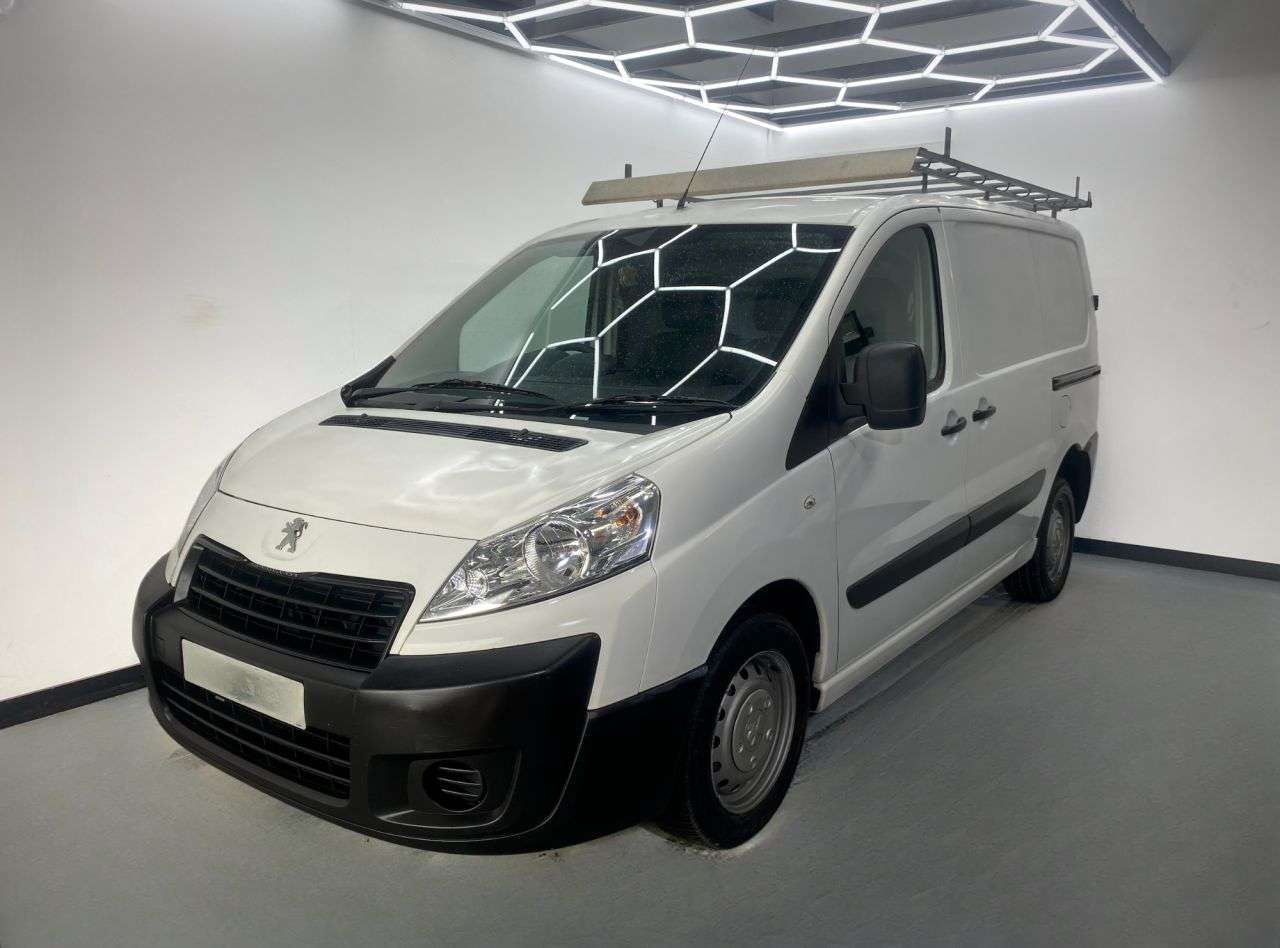 A 2015 PEUGEOT EXPERT 1.6 HDI 1000 L1H1 PROFESSIONAL 90 BHP A 2015 PEUGEOT EXPERT 1.6 HDI 1000 L1H1 PROFESSIONAL 90 BHP