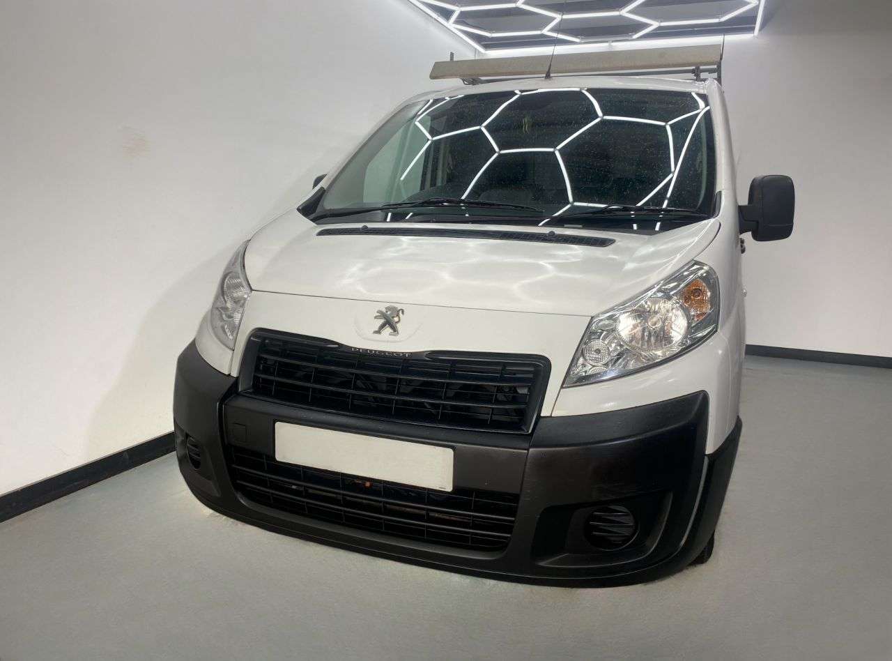 A 2015 PEUGEOT EXPERT 1.6 HDI 1000 L1H1 PROFESSIONAL 90 BHP A 2015 PEUGEOT EXPERT 1.6 HDI 1000 L1H1 PROFESSIONAL 90 BHP