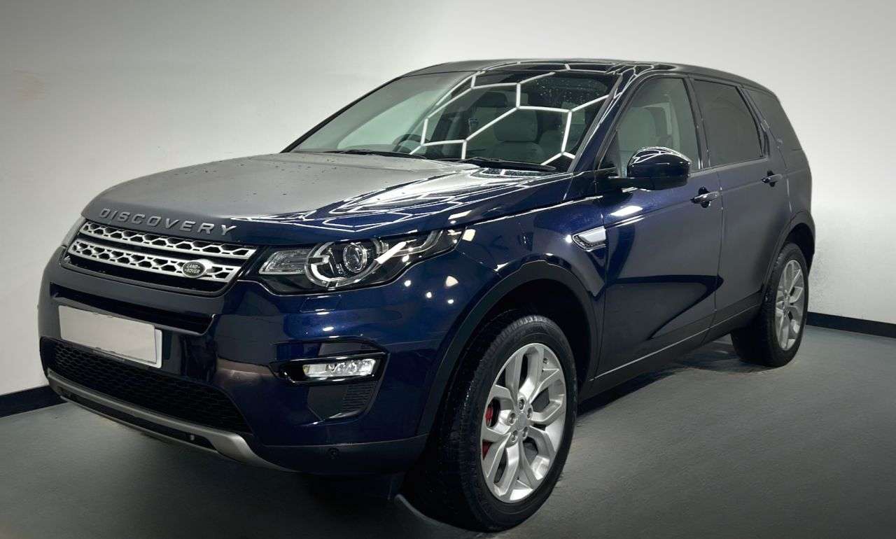 A 2015 LAND ROVER DISCOVERY SPORT 2.0 TD4 HSE 5d 180 BHP A 2015 LAND ROVER DISCOVERY SPORT 2.0 TD4 HSE 5d 180 BHP