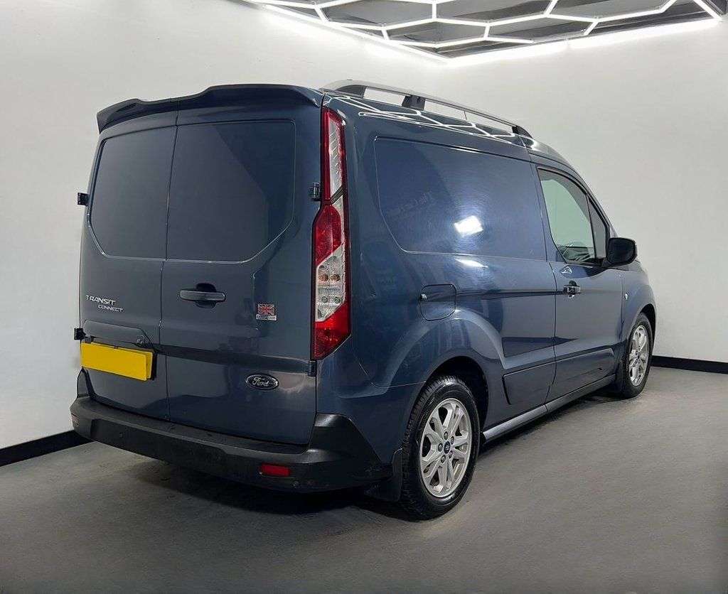A 2019 FORD TRANSIT CONNECT 1.5 200 LIMITED TDCI 119 BHP A 2019 FORD TRANSIT CONNECT 1.5 200 LIMITED TDCI 119 BHP