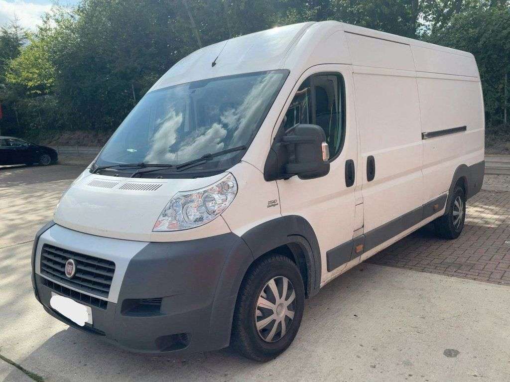 A 2014 FIAT DUCATO 35 MAXI H/R P/V XLB MULTIJET A 2014 FIAT DUCATO 35 MAXI H/R P/V XLB MULTIJET