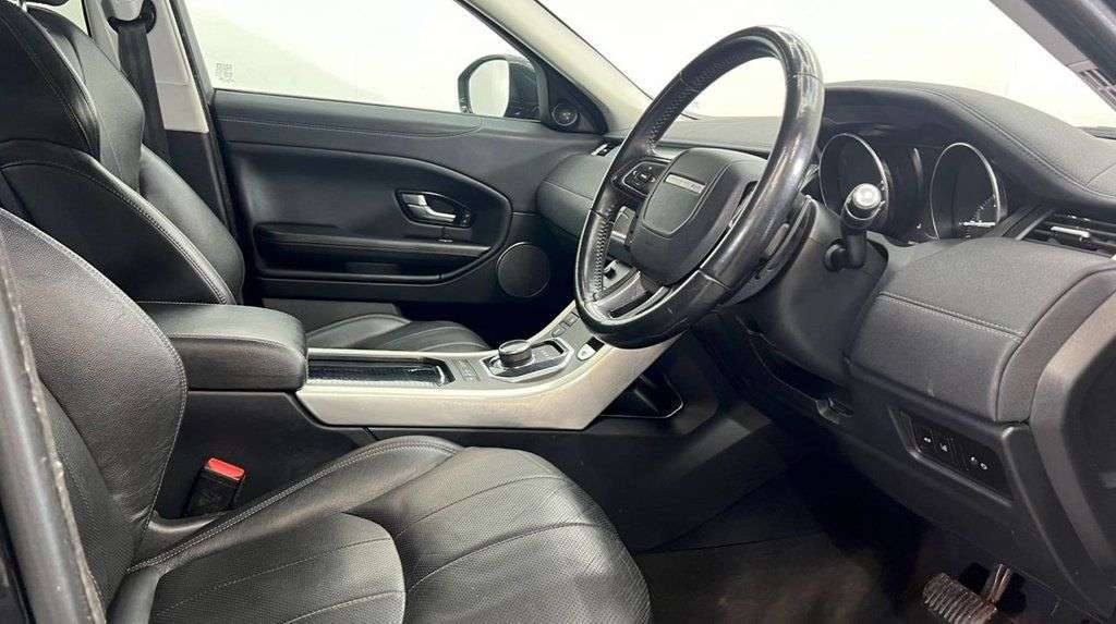 2019 LAND ROVER RANGE ROVER EVOQUE 2019 LAND ROVER RANGE ROVER EVOQUE